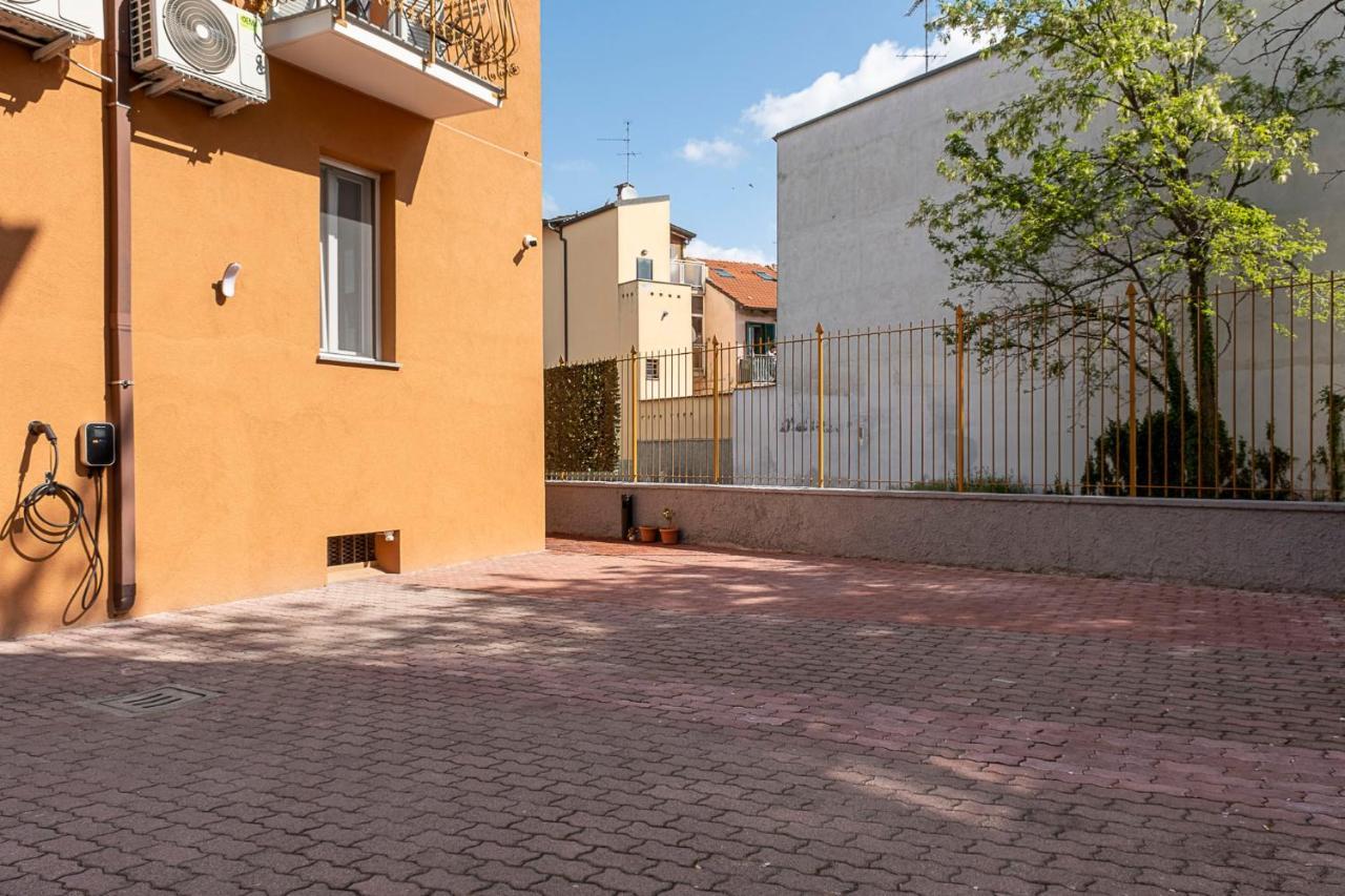Leader Apartment 4 - Monzino - Hockey Msg Arena - Linate - Milão Exterior foto